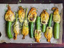Fleurs De Courgette Poelees Recette Recette Avec Courgette Fleur De Courgette Farcie Fleurs De Courgettes
