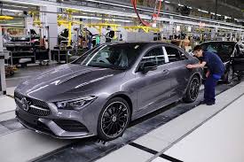 La Mercedes Cla Coupe 2019 Attaque A 35 250 Mercedes Cla Mercedes Voitures Vertes