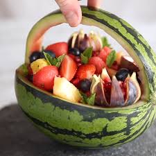 How To Make A Watermelon Basket Food Carving In 2020 Food Carving Fruit And Vegetable Carving Food Garnishes
