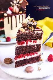 Drip Cake Chocolat Framboise Et Cacahuete Cake Chocolat Recette Gateau Anniversaire Chocolat Gateau Chocolat Framboise