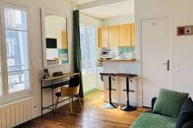 35 rue de la gaîté, dans bel immeuble, un grand studio au 3e étage sur rue. á Paris Studio Rentals 14th Arrondissement Studios For Rent In Paris 14 Lodgis