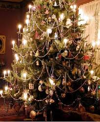 Candlelit Tree Oh The Good Old Days Before Fire Hazards Victorian Christmas Decorations Victorian Christmas Tree Victorian Christmas
