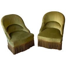 Pair Of Green Velvet Slipper Chairs For Sale At 1stdibs Slipper Chairs Velvet Slippers Green Velvet