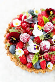 Tarte Fruits Rouges Cremeux Citron Sur Fond Aux Noix Quatre Saisons Au Jardin Fruit Tart Food Fruit