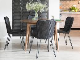 Vincent Sheppard Christy Stole Og Berlin Bord O 120 Lavet Af Genbrugs Teak Faes Hos Huset Holmriis I Arhus Furniture Dining Chairs Modern Patio Furniture