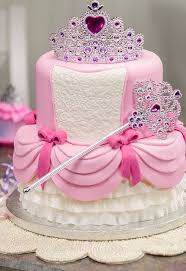 Gateau Princesse Rose Et Blanc Avec Couronne Gateau Anniversaire Princesse Gateau Fillette Gateau Princesse