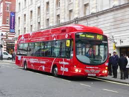 There S A Candy Colored Pyramid Weighing 600 Tons Floating In London S Hyde Park Bus London London Park