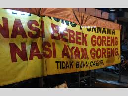 Dari jogja, ayam gepuk pak gembus juga bisa dinikmati di bogor. Makanmasak Kulineran Sambil Masak Bebek Purnama Warung Bebek Sejuta Cabang