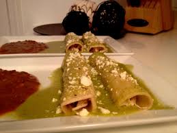 Enchiladas Verdes De Pollo Green Chicken Enchiladas Enchiladas Pollo Comida Mexicana