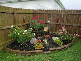 Pin By Karen Holley On Garden Landscape Ideas Small Backyard Landscaping Backyard Landscaping Designs Garden Yard Ideas