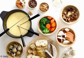 Accompagnement Fondue Savoyarde Comment Accompagner Une Fondue Savoyarde Elle A Table Accompagnement Fondue Fondue Savoyarde Recette Fondue Savoyarde