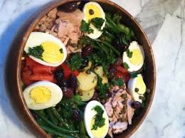 Julia Child S Salade Nicoise Epicurious Com Nicoise Salad Julia Child Recipes Main Dish Salads