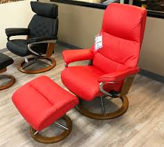 Bring home a comfy accent chair. Stressless View Signature Base Medium Paloma Tomato Red Leather By Ekornes Stressless View Signature Base Medium Paloma Tomato Red Leather Chairs Recliners