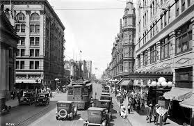 The Corner Of Fourth St And Main St Downtown Los Angeles 1924 Downtown Los Angeles Los Angeles History Los Angeles