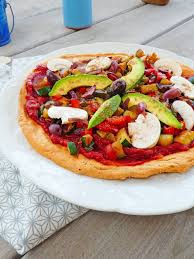 Pizza Riche En Legumes Sur Une Pate Aux Lentilles Vegan Ou Pas Sans Gluten Sans Cereales Recettes De Cuisine Pate Pizza Sans Gluten Et Cuisine Vegetarienne