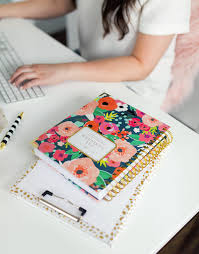 The All New Secret Garden Daily Planner From Day Designer This Gorgeous Cover Style Is Part Of The 2018 Daily Planner Professional Daily Planner Day Designer