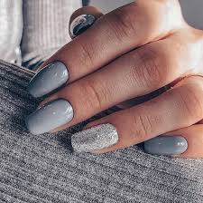 It looks good whether it's matte or glossy. 15 Trendy Grey Nails Ideas To Try Right Now Styleoholic
