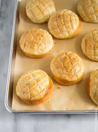 Japanese Melon Pan The Little Epicurean Recipe Sweet Buns Sweet Pastries Food