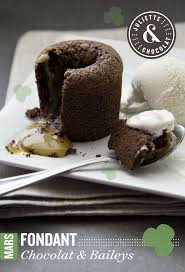 Notre Fameux Fondant Au Chocolat Avec Un Coeur Coulant Au Baileys Our Chocolate Fondant With A Creamy Baileys Heart Fondant Au Chocolat Chocolat Recette