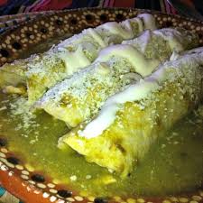 Enchiladas Suizas Receta Pechuga De Pollo Cocida Y Deshebrada 1 Litro De Caldo De Pollo 1 Manojo De Mexican Food Recipes Mexican Food Recipes Authentic Food