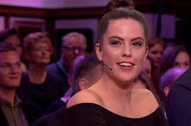 Player (1) quintijn steelant (25) mauro van goethem robin peire (5) kenny van hoevelen (4) jonas vervaeke jari de roover (23) mathias robin martens. Bikinifoto Van Robin Martens Zorgt Voor Ophef Bij Fans Je Bent Te Dun