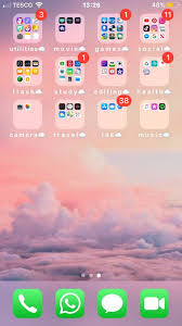 How To Have An Aesthetic Phone The Rosetum In 2020 Homescreen Iphone Organize Phone Apps Phone Apps Iphone