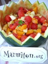 Salade De Fruit Dans Une Pasteque Recette Recette Salade De Fruits Salade De Fruits Recettes De Cuisine