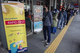 Bayar Rp85 Ribu Ada 100 Orang Rapid Test Di Stasiun Pasar Senen