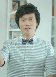 이후 굳세어라 안사장, 수출용 개그, 어색극단 등에 출연하다가 뜬금뉴스에서 어색극단의 캐릭터를 계승 발전시킨 안상태 기자로 대박을 터뜨린다. ììí ìí¤ë°±ê³¼ ì°ë¦¬ ëª¨ë'ì ë°±ê³¼ì¬ì 