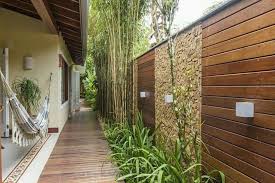 Meski demikian, kamu tidak boleh bersedih hati karena ada beberapa inspirasi untuk taman depan rumah persembahan kania. 30 Trend Terbaru Hiasan Laman Tepi Rumah Fatiha Decor