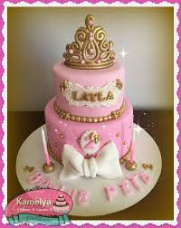Gateau Princesse Et Couronne Rose Et Or Fete De Princesse Gateau Princesse Anniversaire Princesse