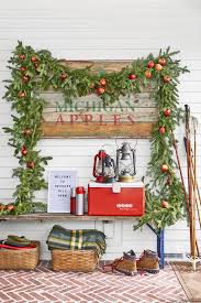 53 diy christmas decorations to turn your home into a winter wonderland. 90 Diy Christmas Decorations Easy Christmas Decorating Ideas