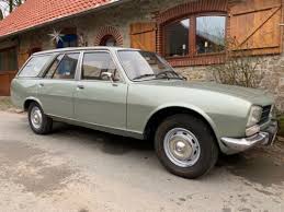 Annonce Peugeot 504 D Occasion Annee 1975 23 000 Km Reezocar Peugeot 504 Peugeot Voiture Peugeot