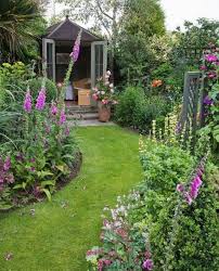 Amazing Small Cottage Garden Design Ideas For Backyard Inspiration Cottage Garden Cottage Garden Design Low Maintenance Garden Design