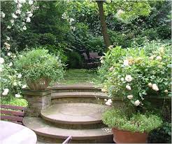 A London Town Garden Arabella Lennox Boyd Low Maintenance Garden Design Garden Design Garden Stairs