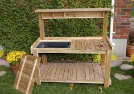 Having A Potting Bench Makes Working In The Garden So Much Easier And More Organized Here S A Grea Pallet Garden Benches Garden Bench Diy Pallet Potting Bench