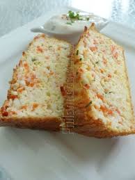 Cake Extra Moelleux Et Leger Aux Miettes De Surimi Philandcocuisine Recette Avec Surimi Recettes De Cuisine Recette