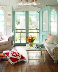 Shining Coastal Home Living Room With Relaxing And Fresh Color Scheme Shairoom Com Home Living Room Beach House Interior Minimalist Living Room