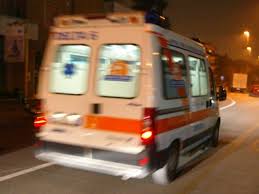 Diciottenne Attraversa Strada A Ferro Di Cavallo E Viene Investita Notizie E Cronaca Dall Umbria Perugia Terni Bastia Umbra Folign Auto Ambulanza Notizie