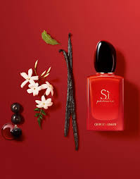 A luminous fragrance for the modern woman who's strong, feminine receive the latest beauty tips, runway looks, and exclusive offers and updates from giorgio armani beauty. France Gallery Kuwait Giorgio Armani Si Passione Intense
