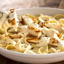 Olive Garden S Chicken Fettuccine Alfredo Recipe Yummly Recipe Fettuccine Alfredo Recipes Chicken Alfredo Recipes Chicken Alfredo Fettuccine Recipe