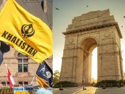 Many believe that it was the khalistani flag that was unfurled at the red fort. Khalistani Organisation Announces Reward For Hoisting Their Flag At India Gate On Republic Day