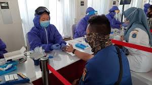 Sebanyak 384 684 Warga Jakarta Ikuti Swab Test Covid 19 5 763 Orang Pakai Tes Pcr Ini Bedanya Warta Kota