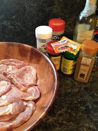 How To Make Spanish Stewed Pork Chops Chuletas Guisadas Recipe Recipes Spanish Pork Chops Food
