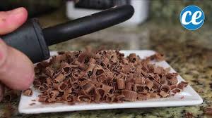 Video 10 Astuces Pour Noel Que Tout Le Monde Devrait Connaitre Paquet De Chips Copeaux De Chocolat Deco Patisserie