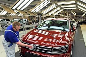 The outside gets a modern look and there are changes on the inside as well. Vw Werksferien In 2020 Beginnen In Wolfsburg Ende Juli
