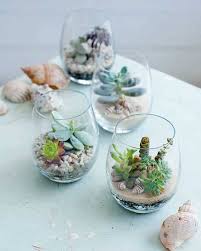 Weekend Project Alert 23 Diy Terrariums To Inspire You Diy Succulents Centerpiece Succulents Diy Succulent Centerpieces