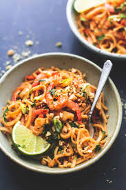 Shrimp Pad Thai With Peanut Sauce Shrimp Pad Thai Pad Thai Peanut Sauce