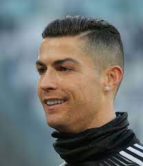 The cr7 haircut is made up of comb. Top Best Cristiano Ronaldo Haircut Cristiano Ronaldo Haircut Cristiano Ronaldo Hairstyle Ronaldo Haircut
