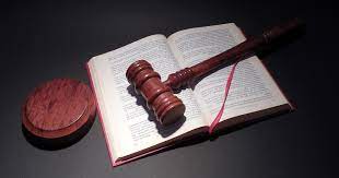 Kusumaatmadja menyebutkan metode interpretasi hukum itu antara lain; Macam Macam Penafsiran Hukum Ilmu Hukum Indonesia